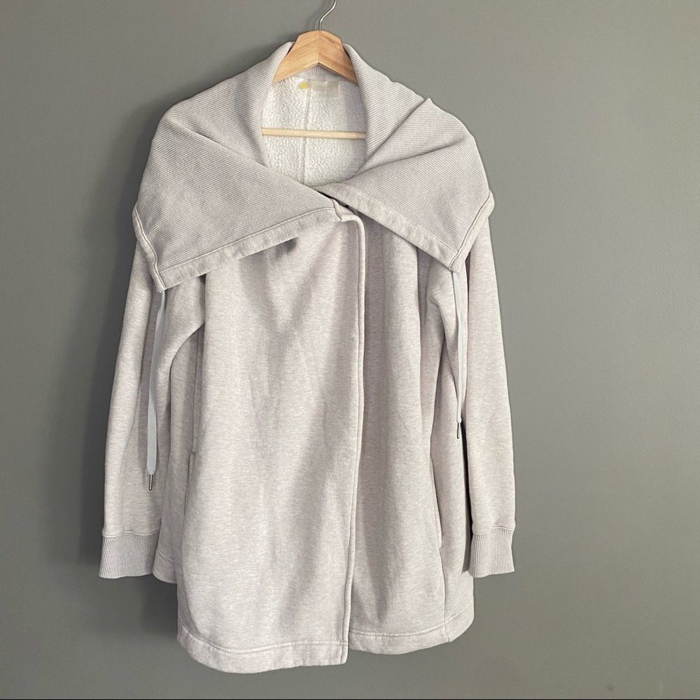 Zella Oatmeal Heather Fleece Wrap Jacket Ribbed Shawl Collar Snap Front Large